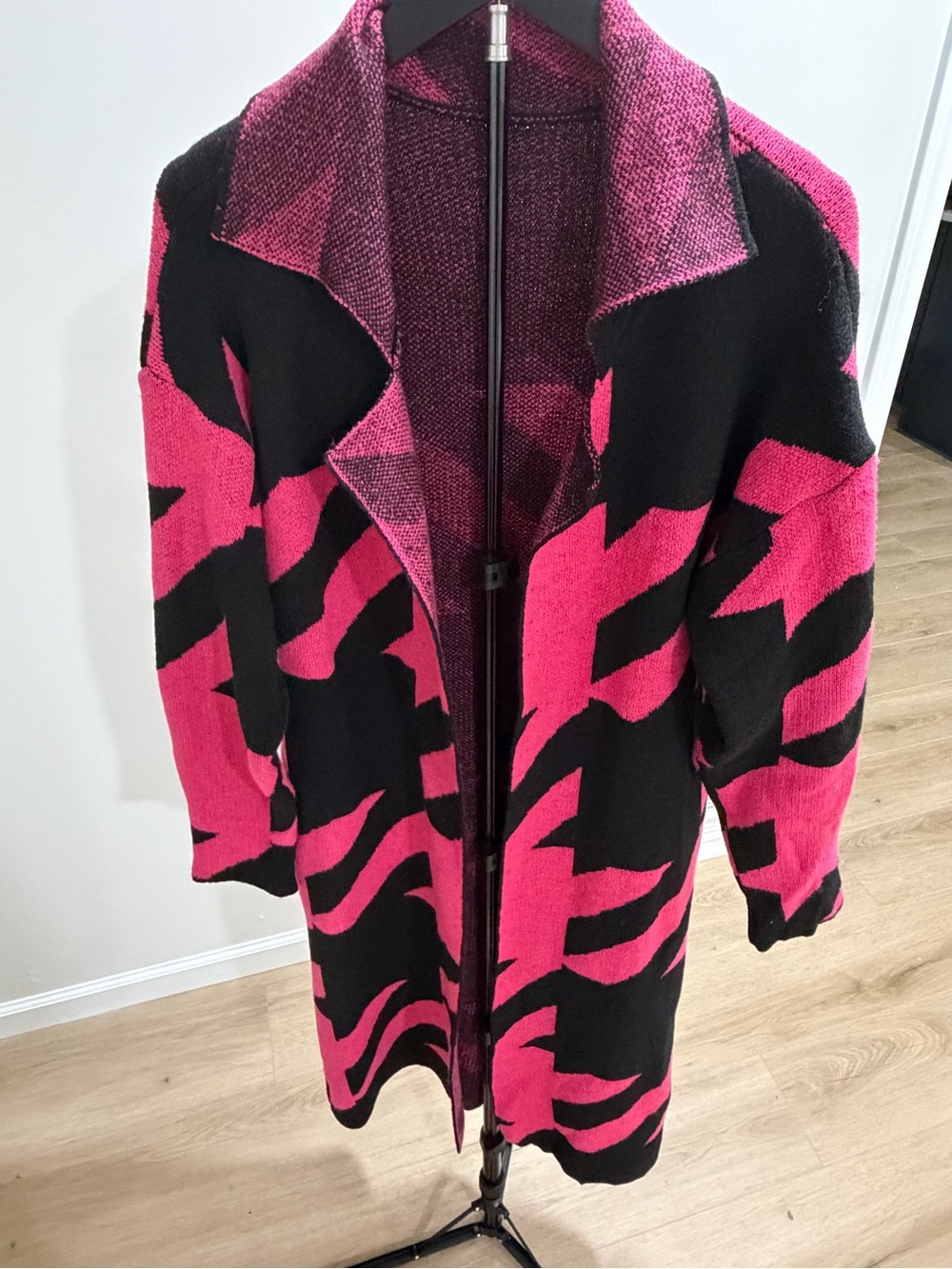 Pink & Black Open-Front Women's Sweater Coat
